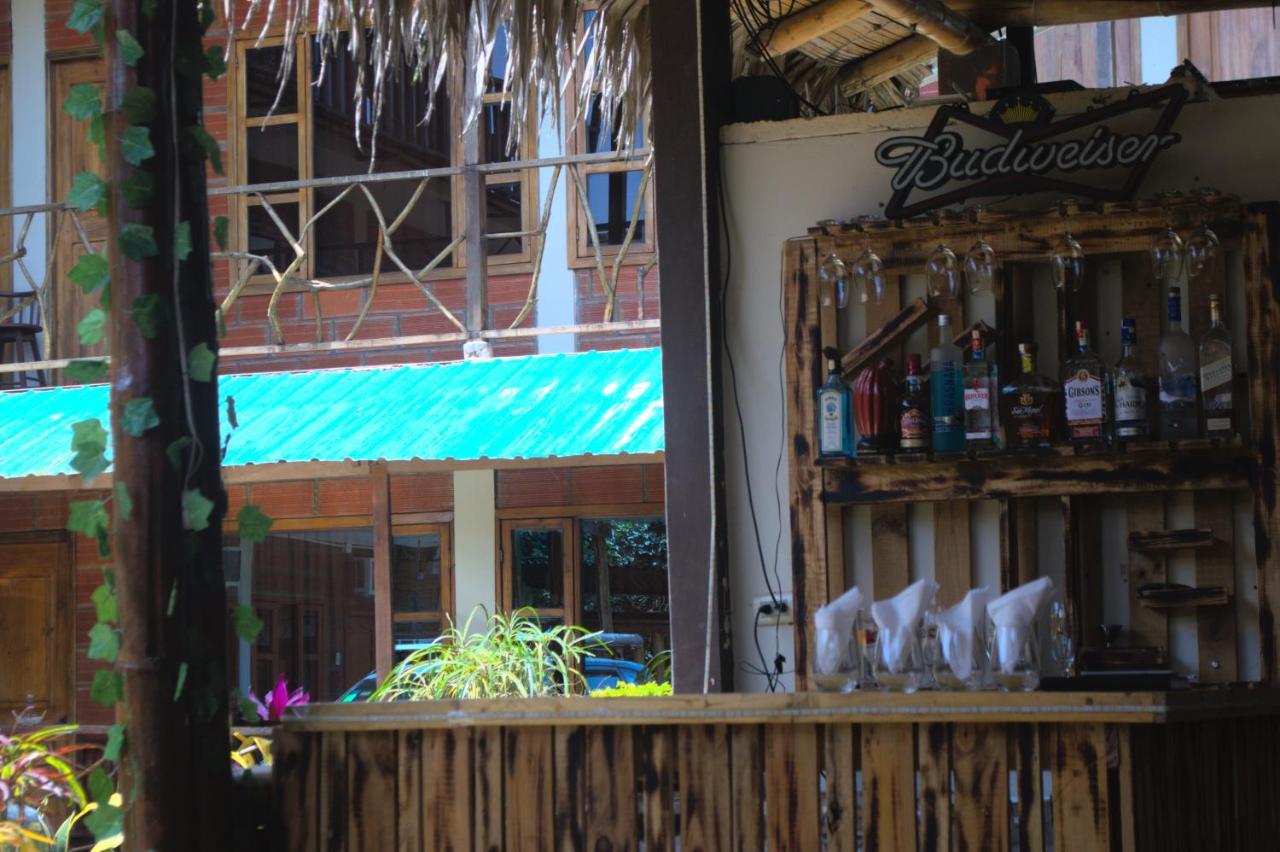 Hostal Tierra Y Mar Montañita Eksteriør bilde